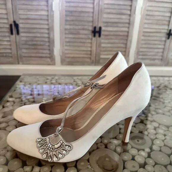 Emmy London Jeweled Stiletto Pumps White - Picture 2 of 8